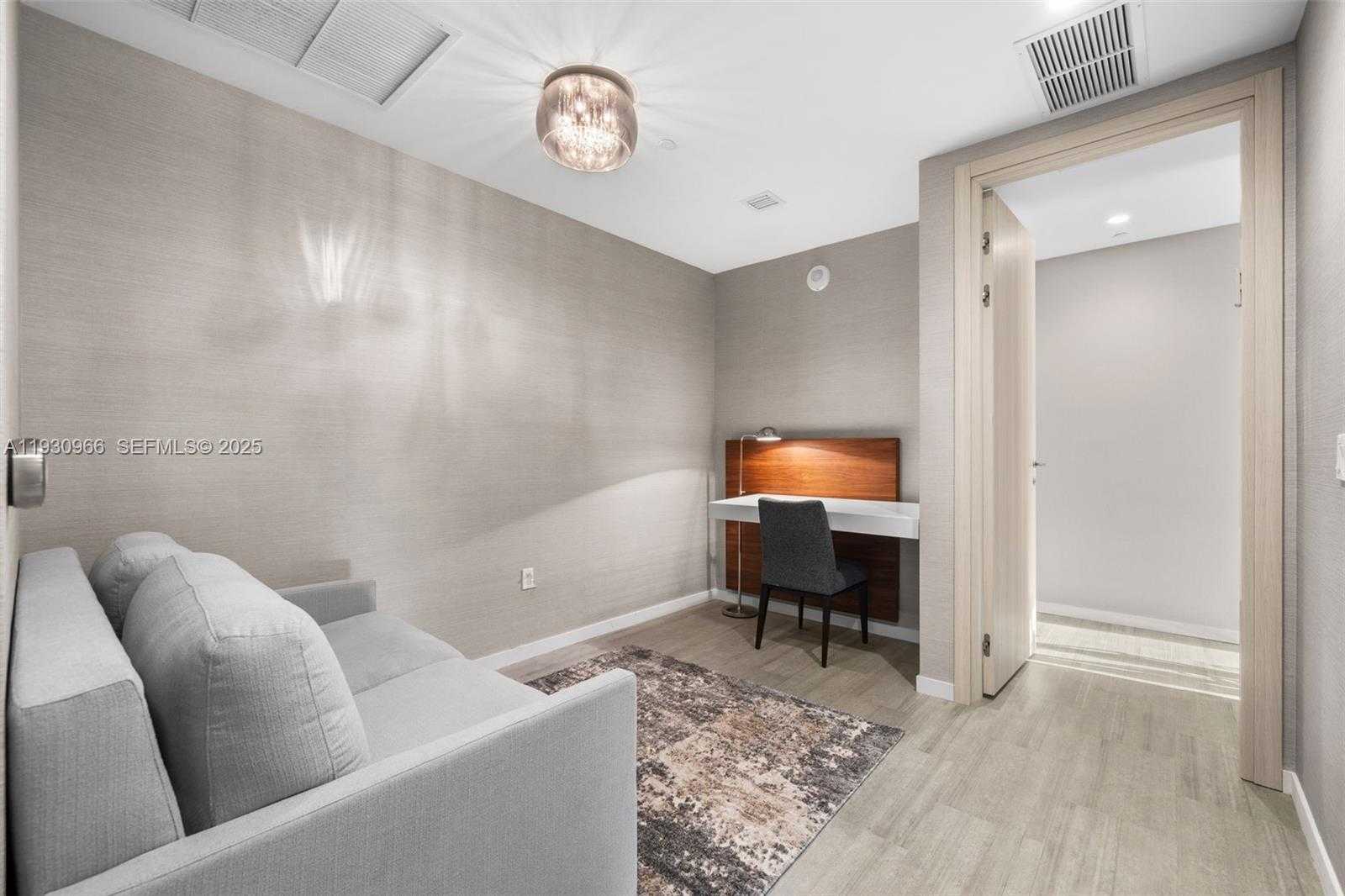 Small Image of 1000 BRICKELL PLZ #PH5904, Miami Number 8