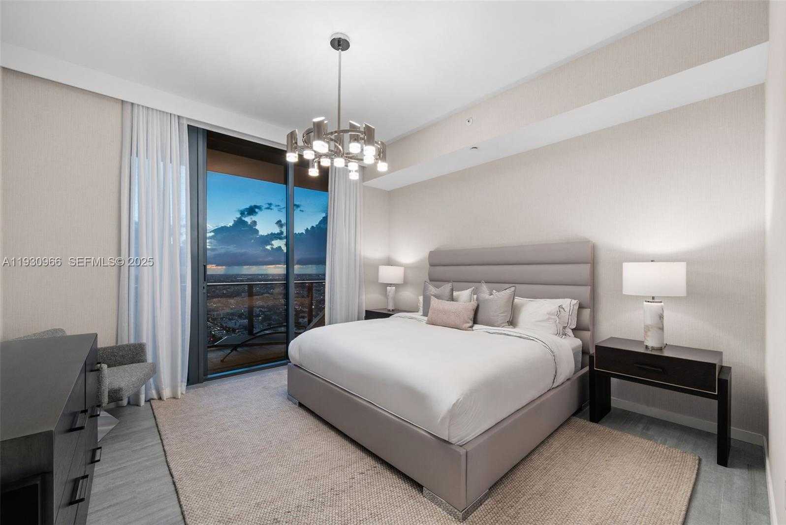 Small Image of 1000 BRICKELL PLZ #PH5904, Miami Number 9