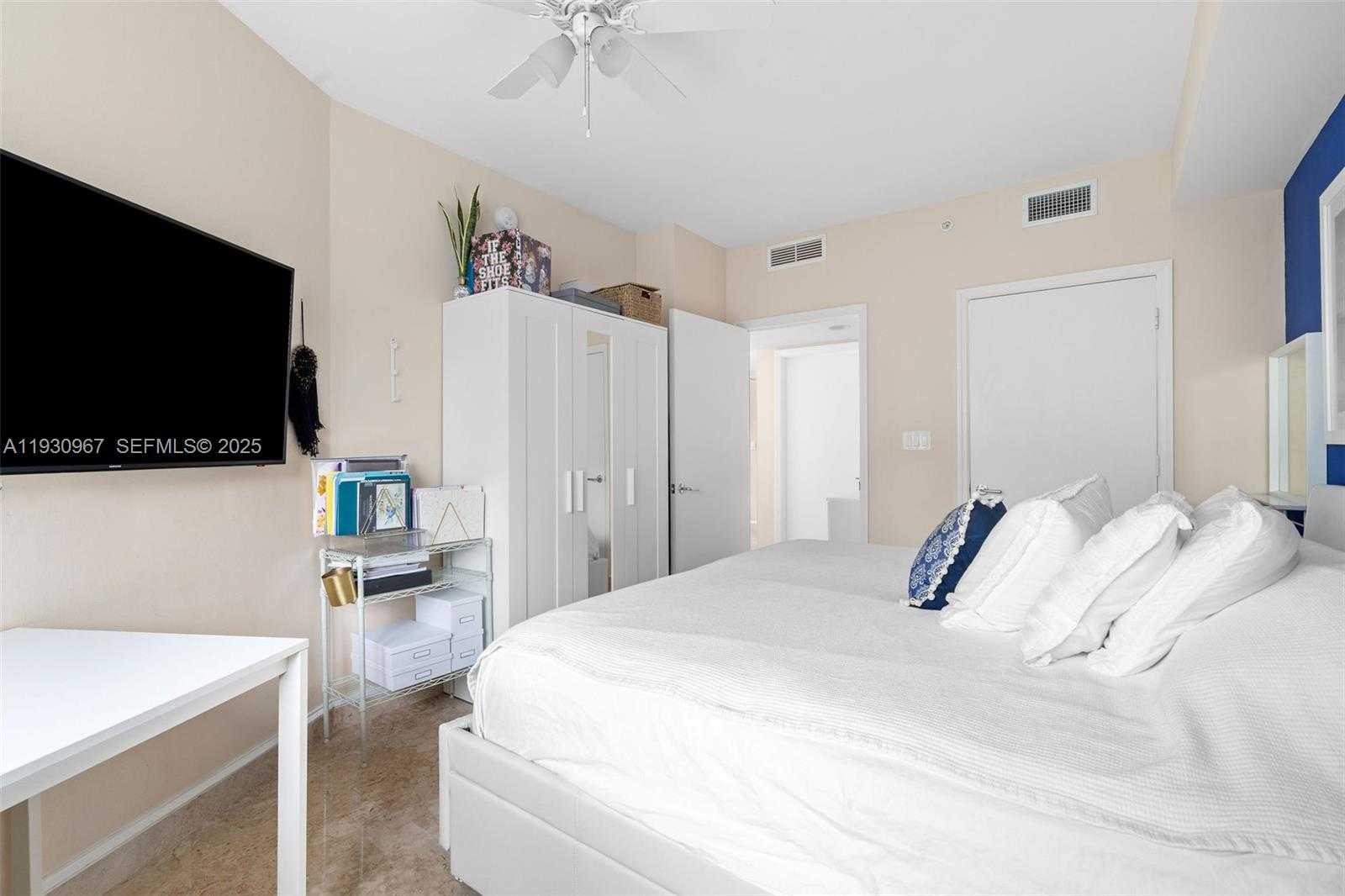 Small Image of 19900 EAST COUNTRY CLUB DR #616, Aventura Number 20