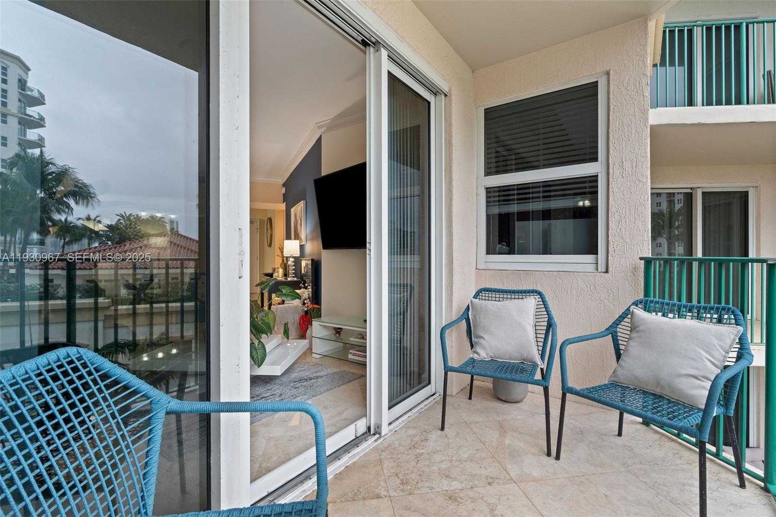 Small Image of 19900 EAST COUNTRY CLUB DR #616, Aventura Number 23