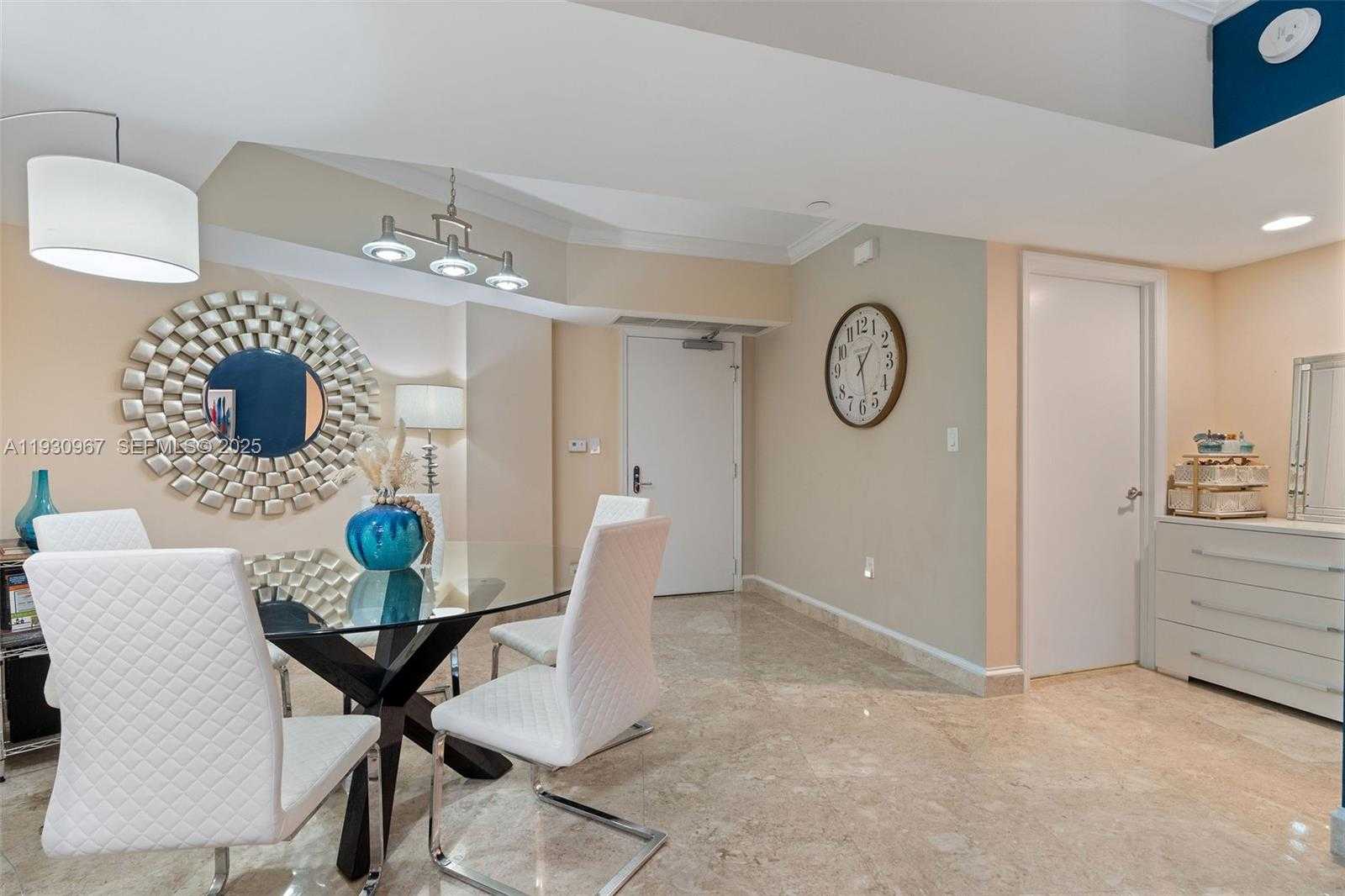 Small Image of 19900 EAST COUNTRY CLUB DR #616, Aventura Number 3