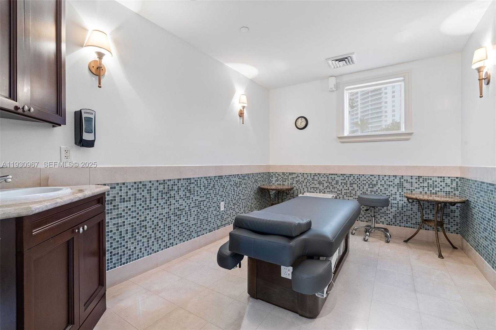 Small Image of 19900 EAST COUNTRY CLUB DR #616, Aventura Number 34