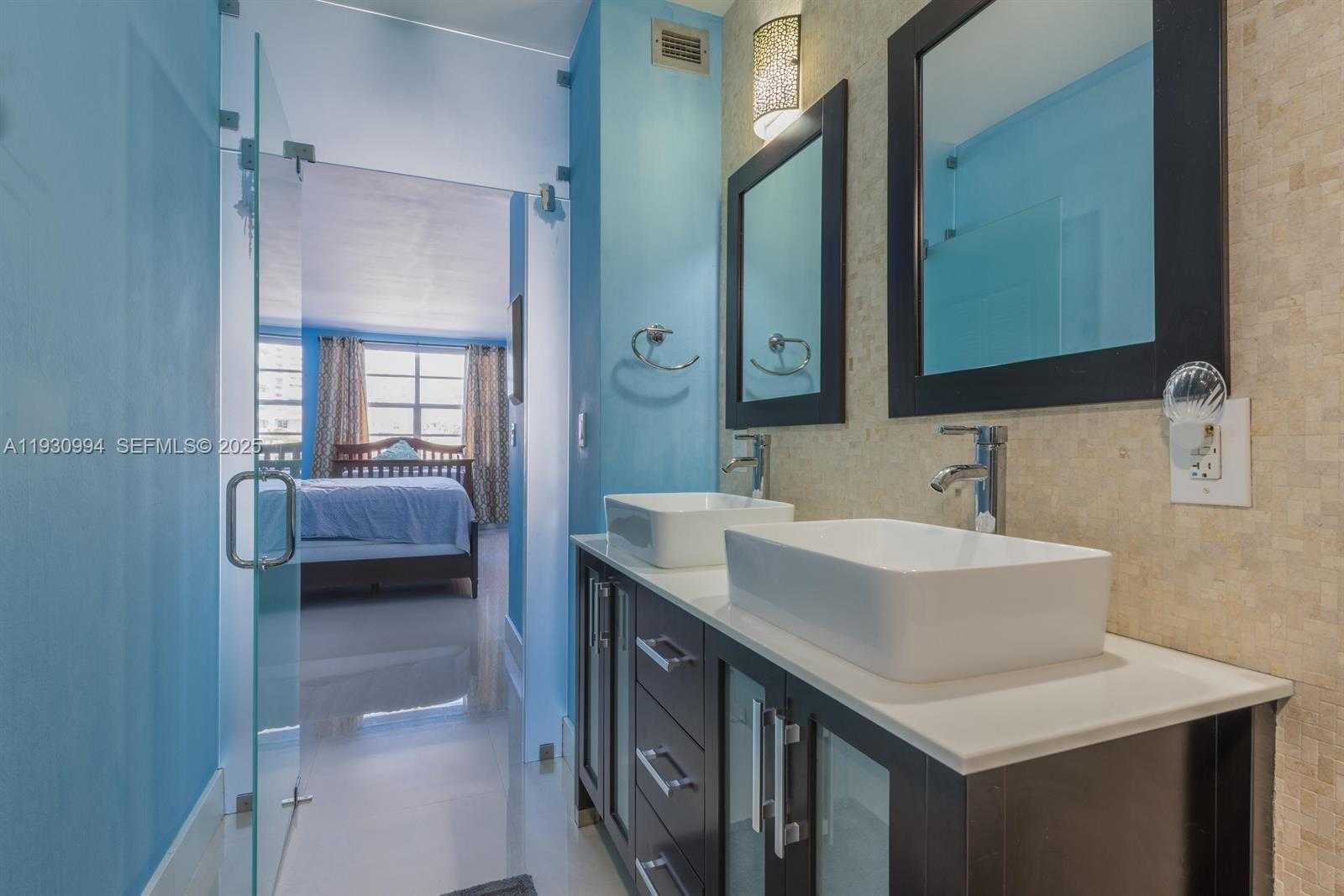 Small Image of 1980 SOUTH OCEAN DR #2H, Hallandale Beach Number 13