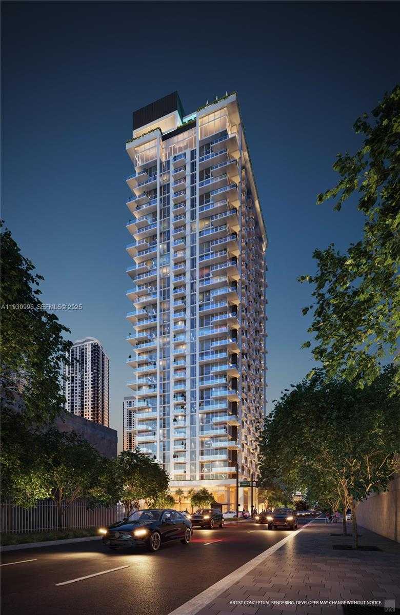 Small Image of 11 NE 6th St, Miami, FL 33132, USA Number 3