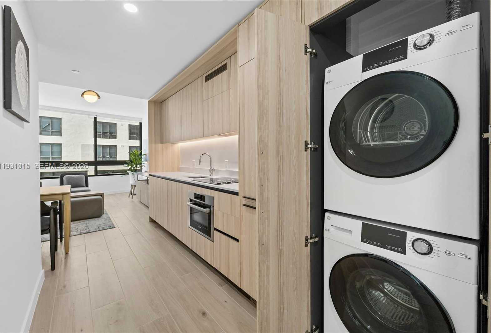 Small Image of 225 NORTH MIAMI AVENUE #912, Miami Number 11