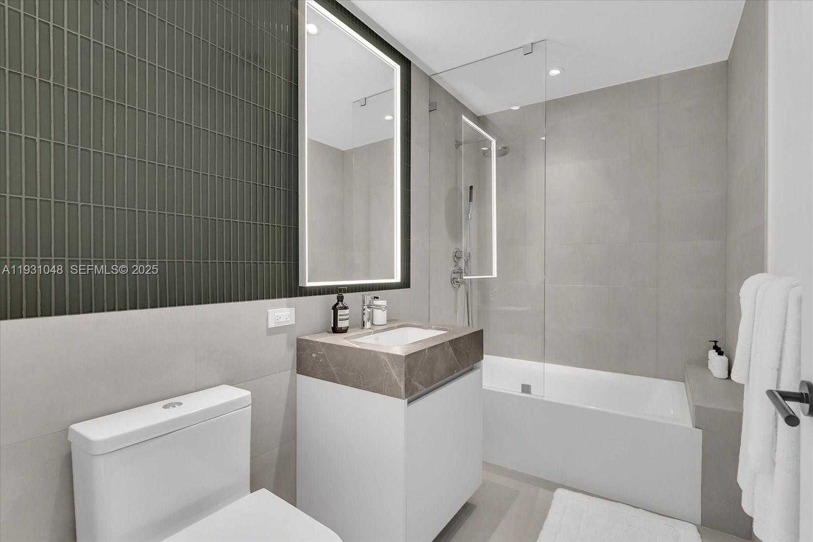 Small Image of 501 WEST AVE #3405, Miami Beach Number 19