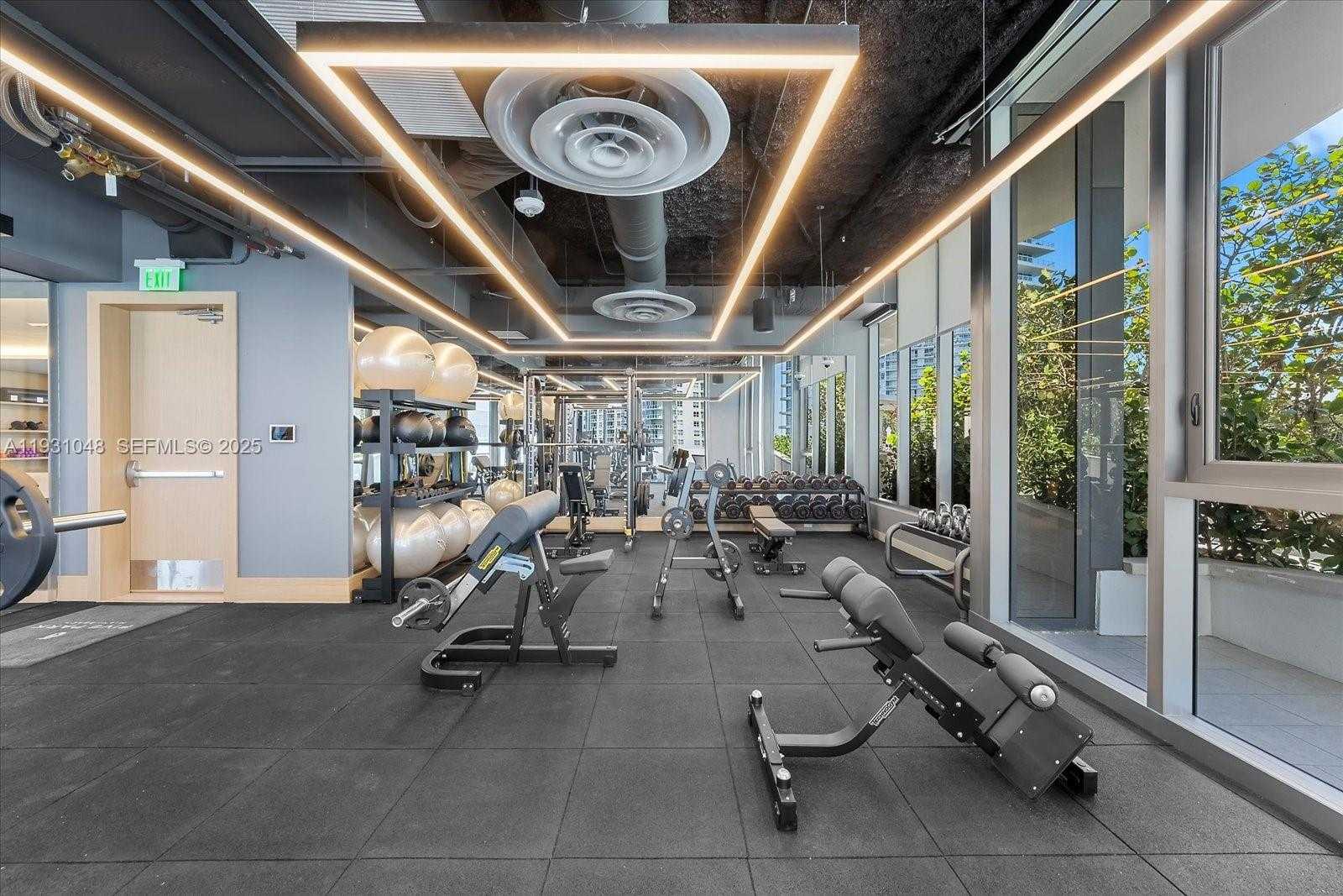 Small Image of 501 WEST AVE #3405, Miami Beach Number 32