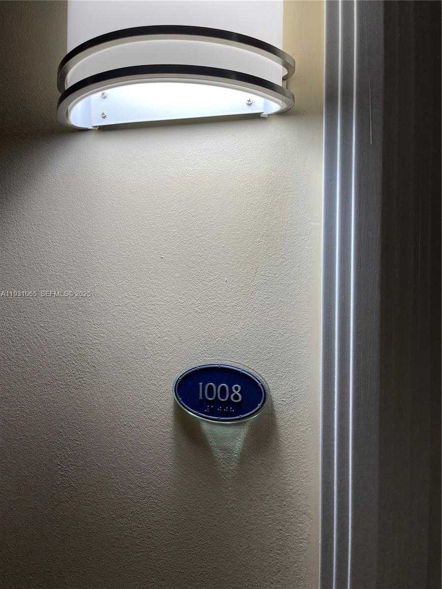 Small Image of 6917 COLLINS AVE #1008, Miami Beach Number 34