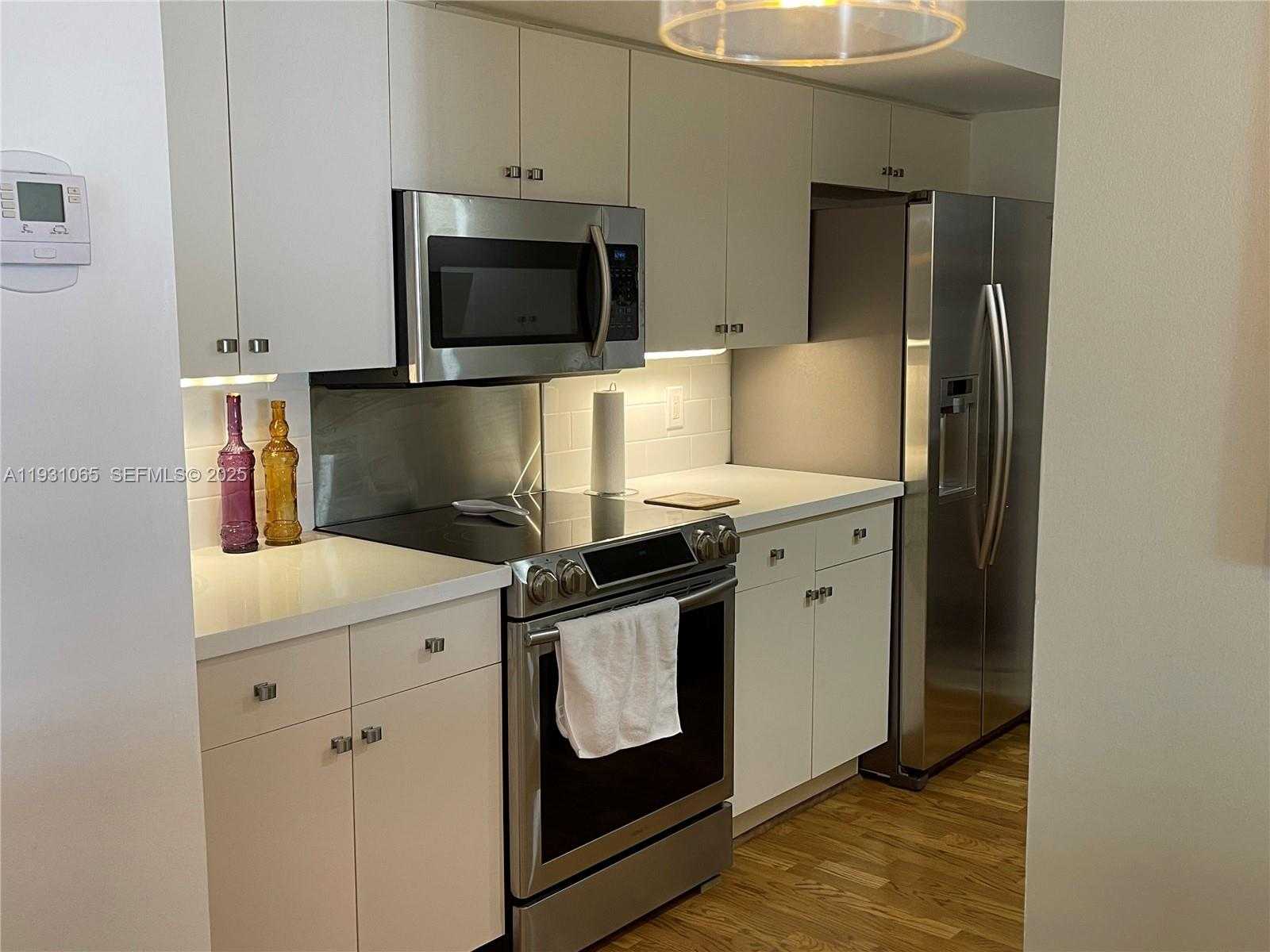 Small Image of 6917 COLLINS AVE #1008, Miami Beach Number 40