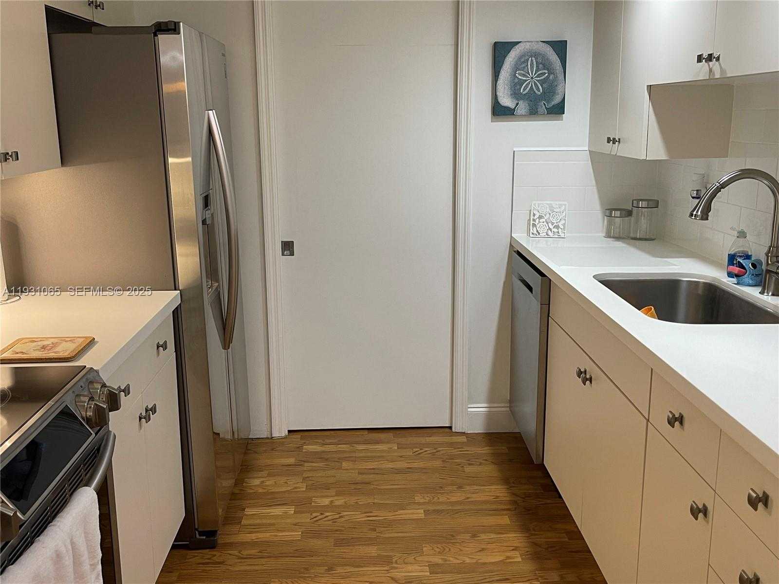 Small Image of 6917 COLLINS AVE #1008, Miami Beach Number 41