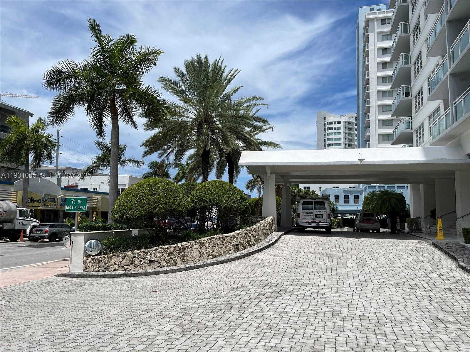 Small Image of 6917 COLLINS AVE #1008, Miami Beach Number 63