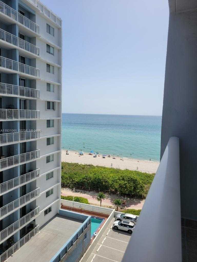 Small Image of 6917 COLLINS AVE #1008, Miami Beach Number 64