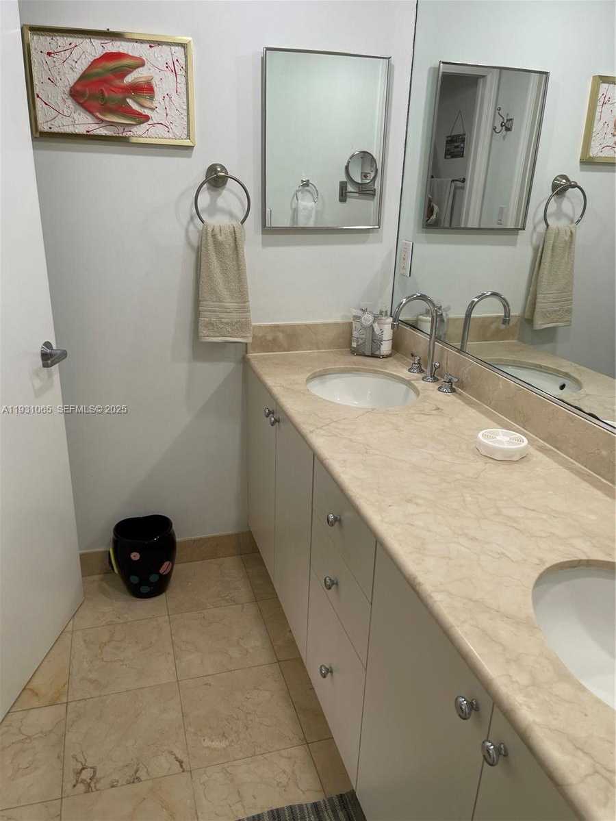 Small Image of 6917 COLLINS AVE #1008, Miami Beach Number 9