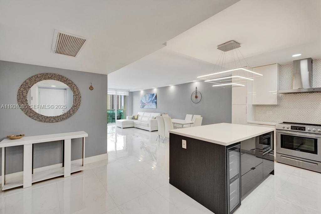 Small Image of 19380 COLLINS AVE #1104, Sunny Isles Beach Number 10