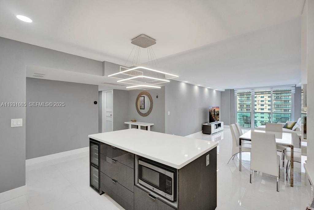 Small Image of 19380 COLLINS AVE #1104, Sunny Isles Beach Number 11