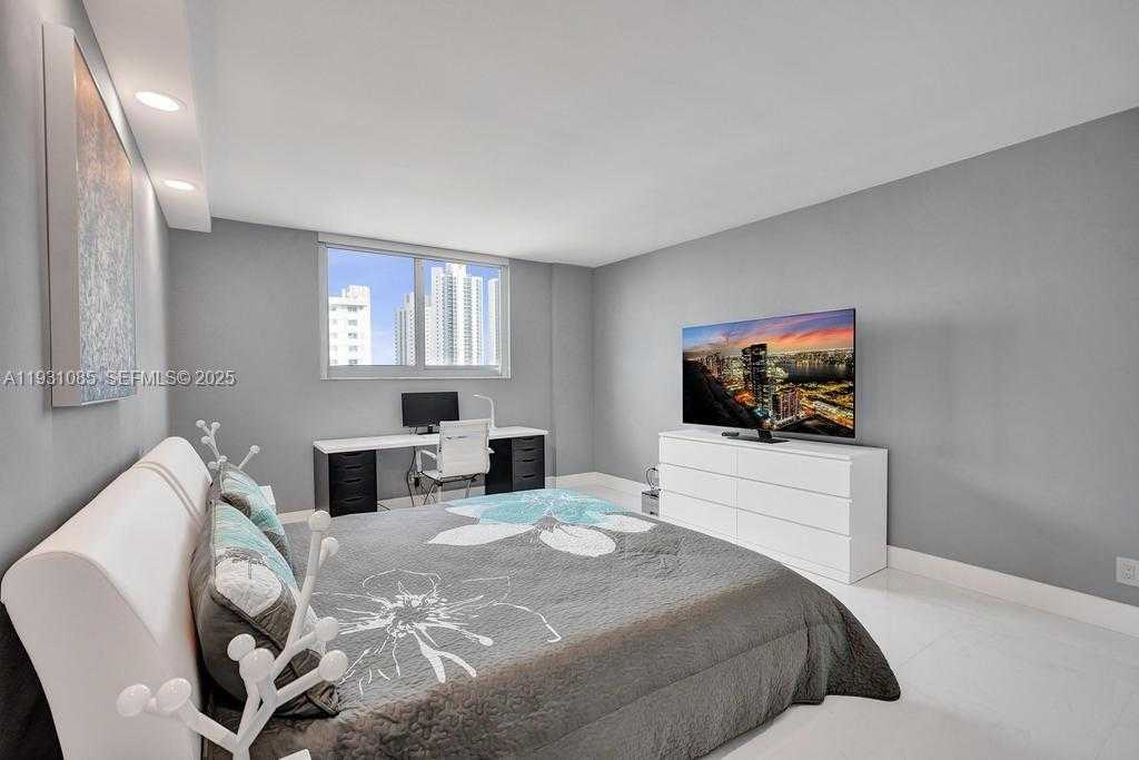 Small Image of 19380 COLLINS AVE #1104, Sunny Isles Beach Number 22