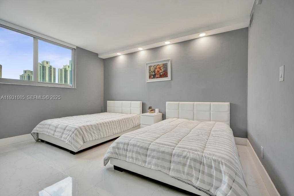 Small Image of 19380 COLLINS AVE #1104, Sunny Isles Beach Number 27