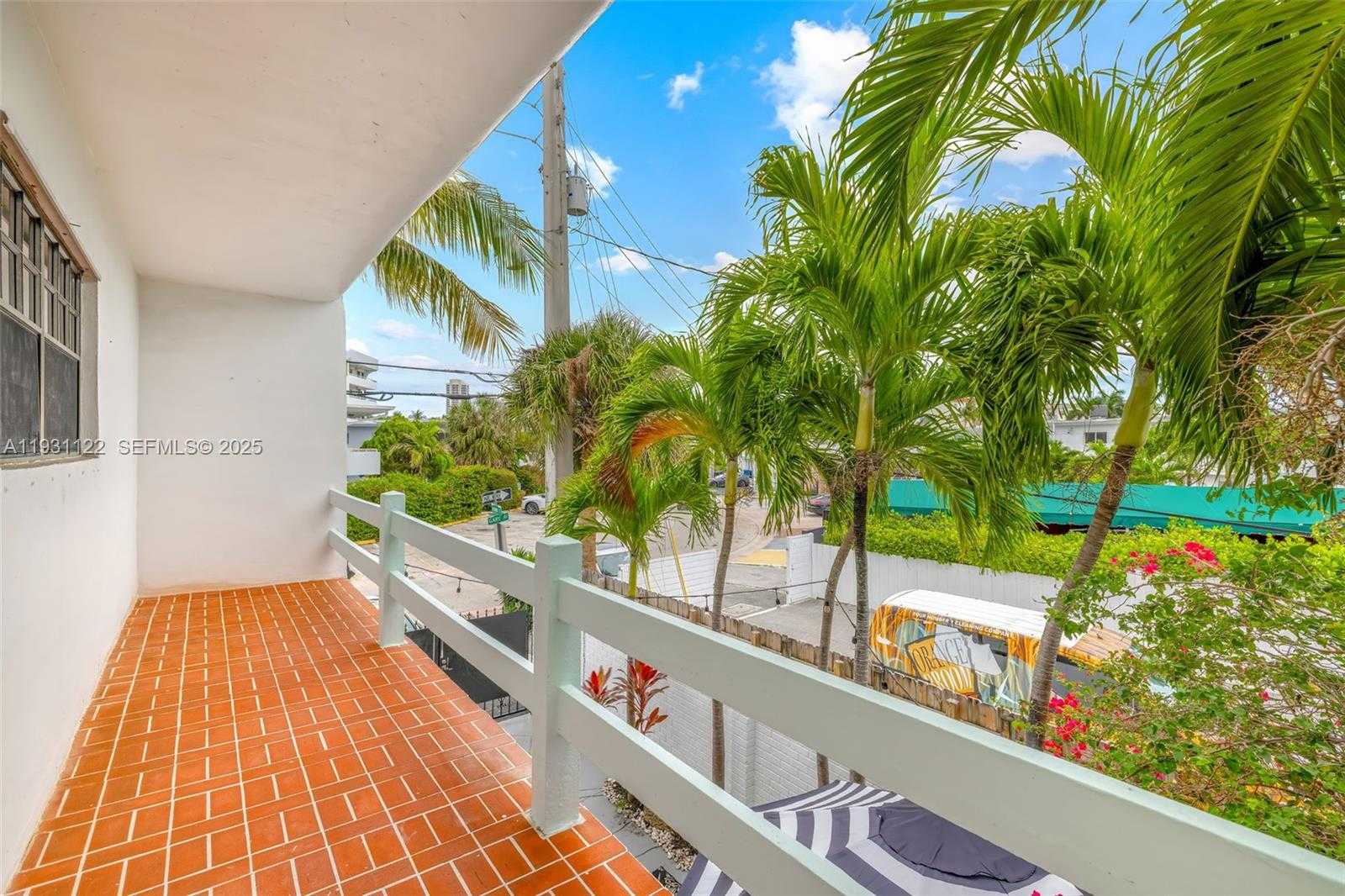 Small Image of 7270 GARY AVE, Miami Beach Number 3