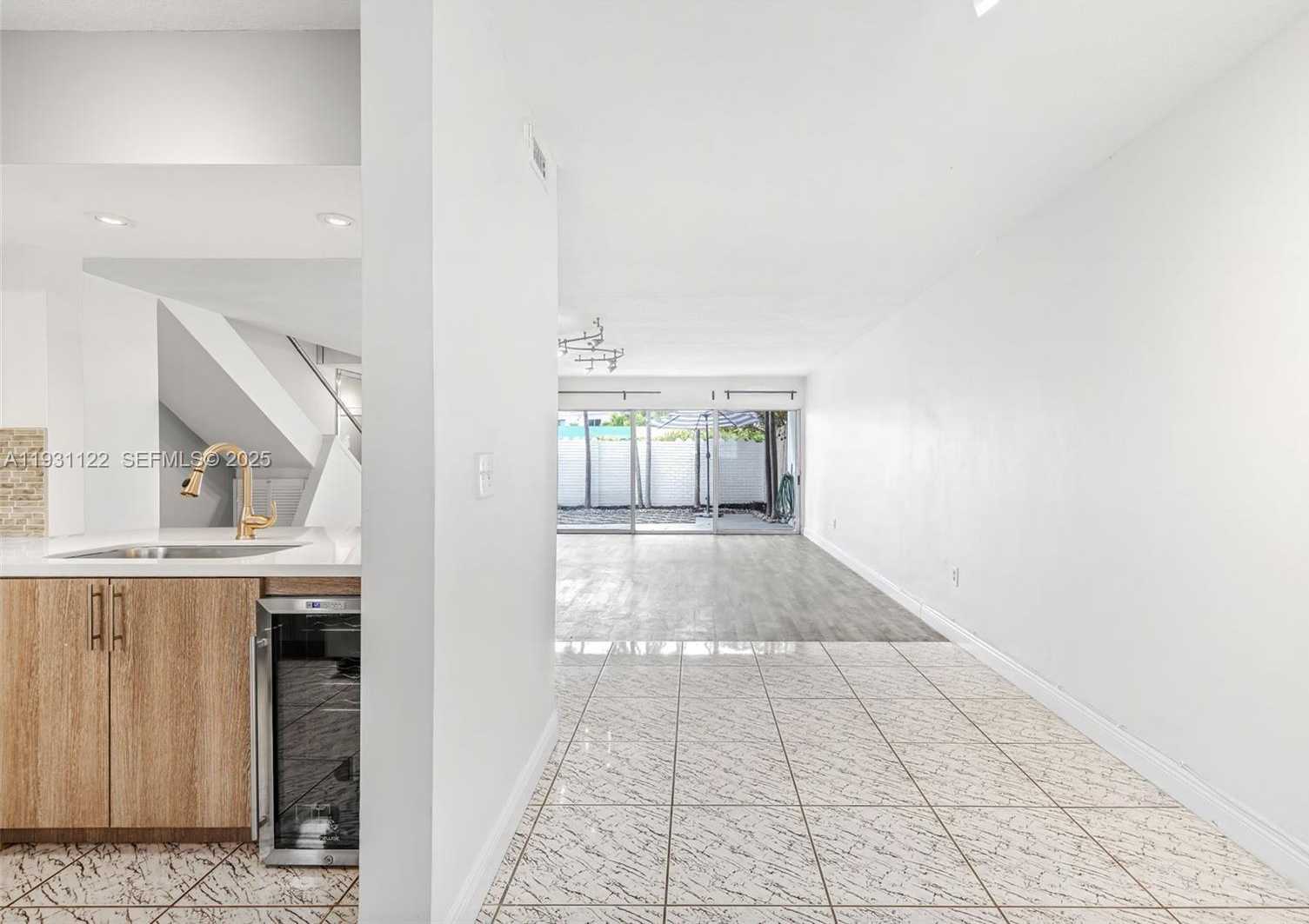 Small Image of 7270 GARY AVE, Miami Beach Number 5