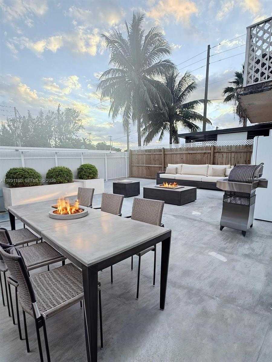 Small Image of 6801 WEST 36TH AVE #102, Hialeah Number 8