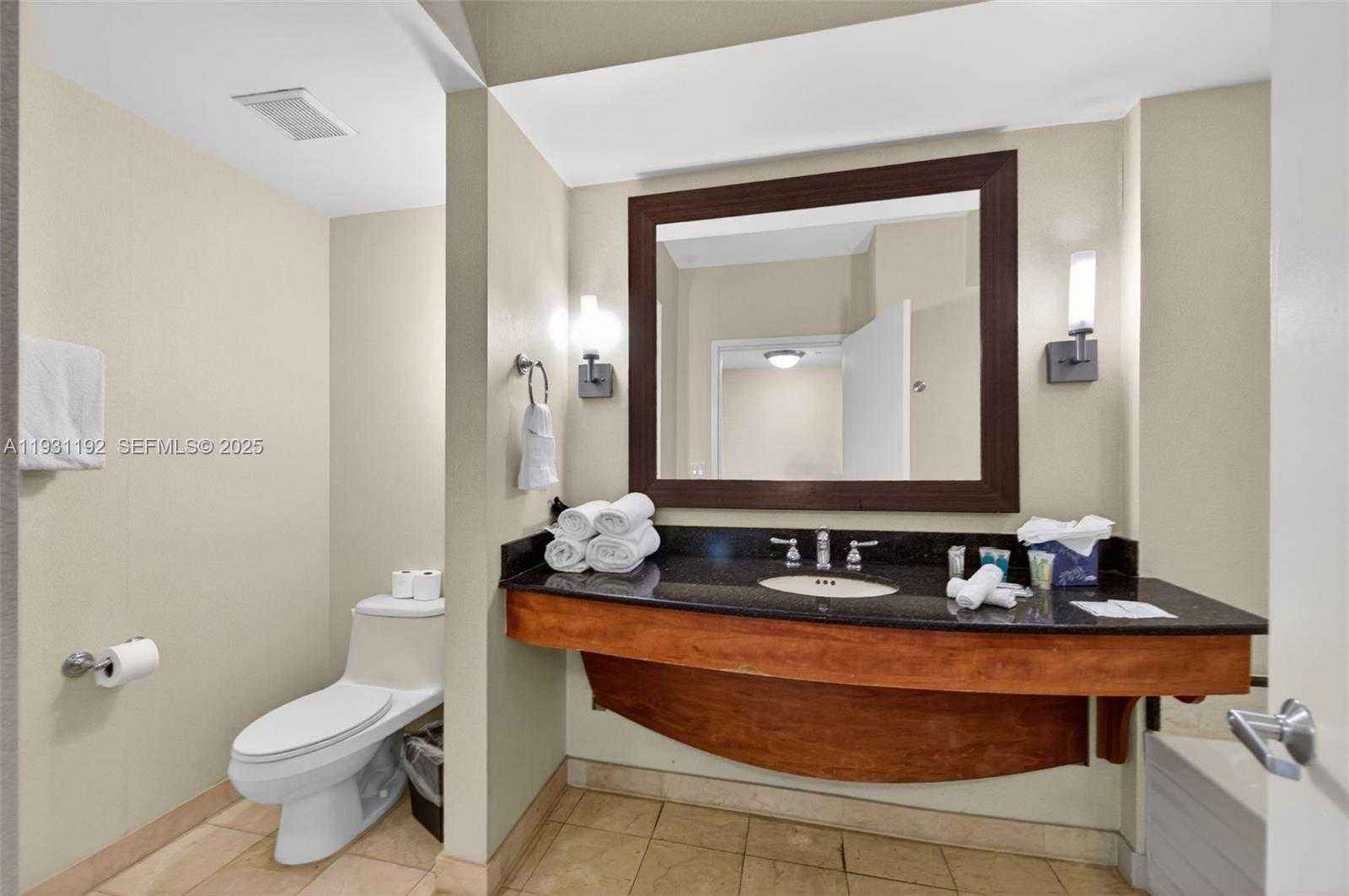 Small Image of 18001 COLLINS AVE #2101, Sunny Isles Beach Number 25