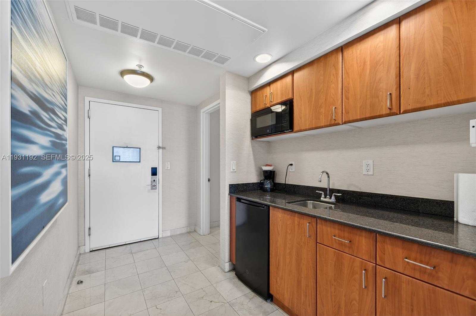 Small Image of 18001 COLLINS AVE #2101, Sunny Isles Beach Number 26