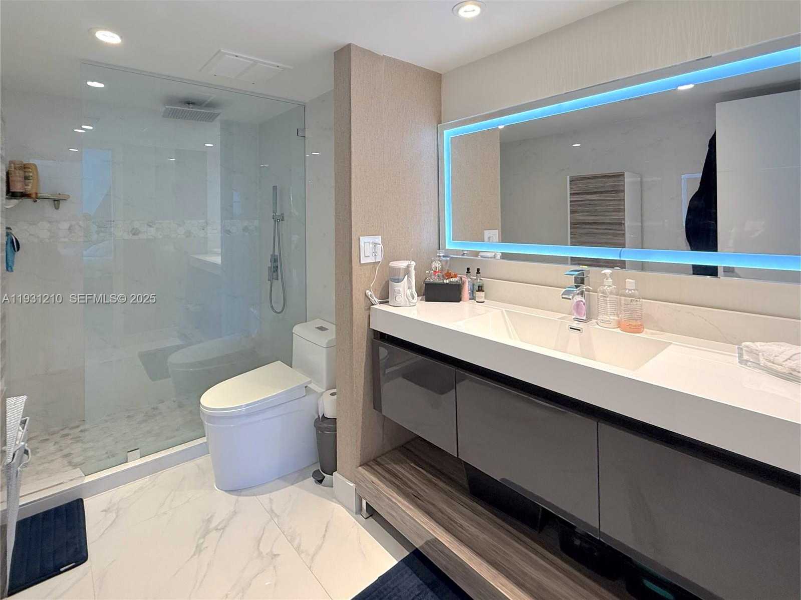 Small Image of 20379 WEST COUNTRY CLUB DR #2334, Aventura Number 17