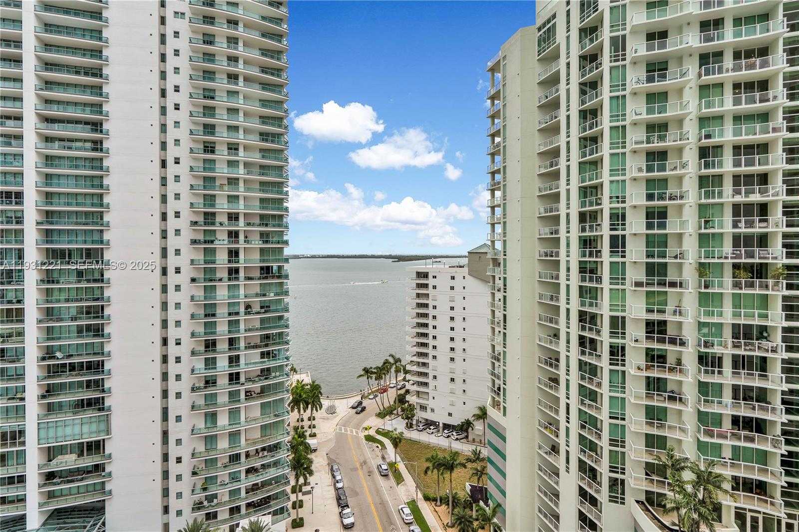 Small Image of 1300 BRICKELL BAY DR #1704, Miami Number 22