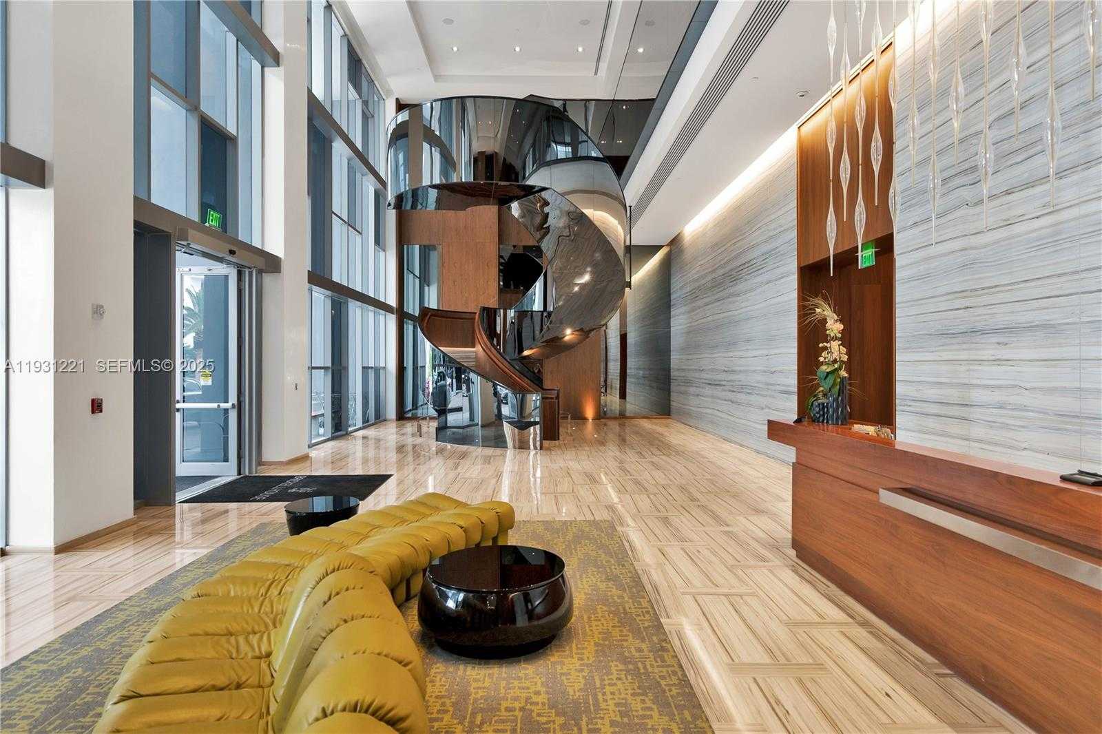 Small Image of 1300 BRICKELL BAY DR #1704, Miami Number 25