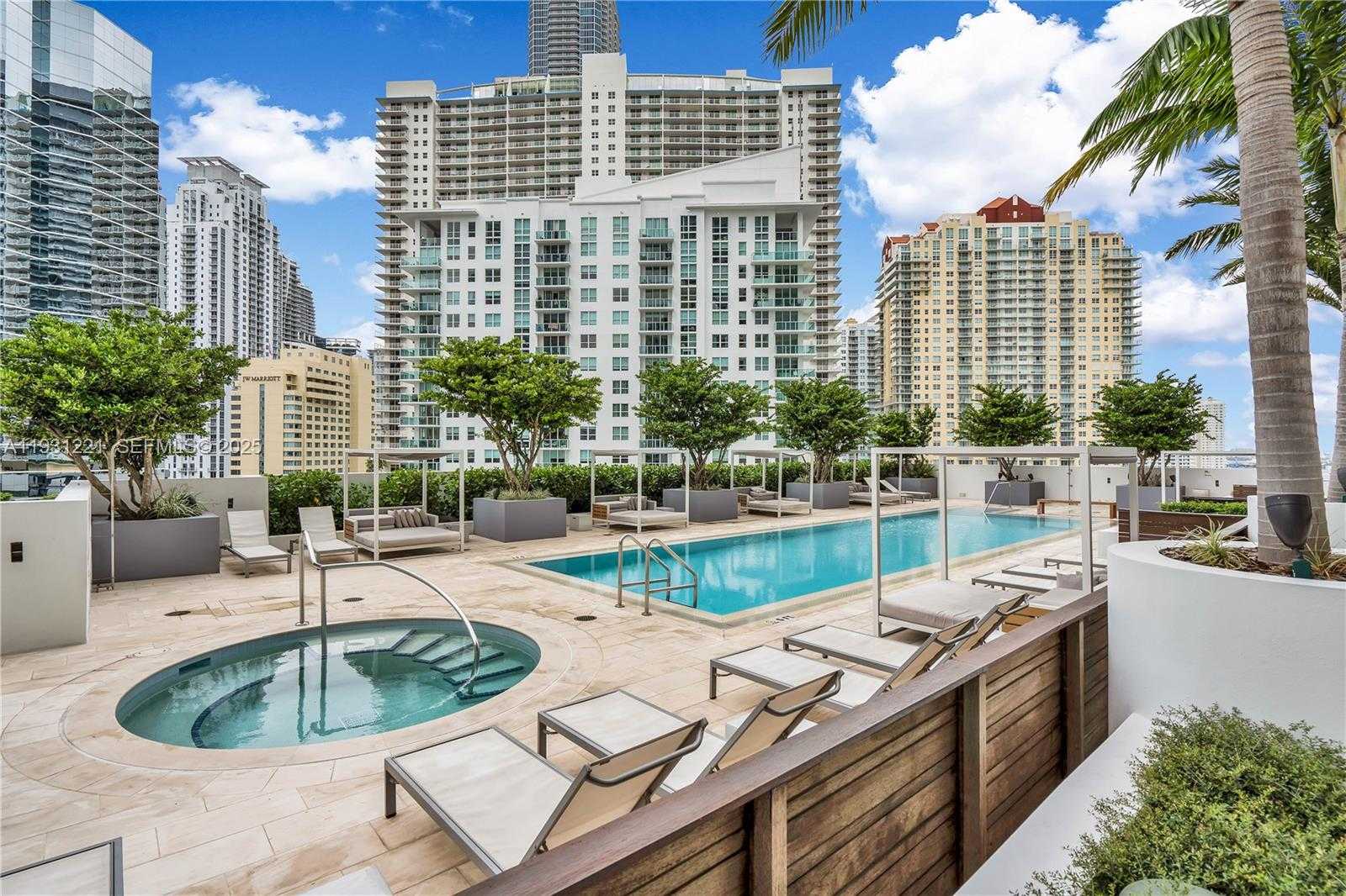 Small Image of 1300 BRICKELL BAY DR #1704, Miami Number 28