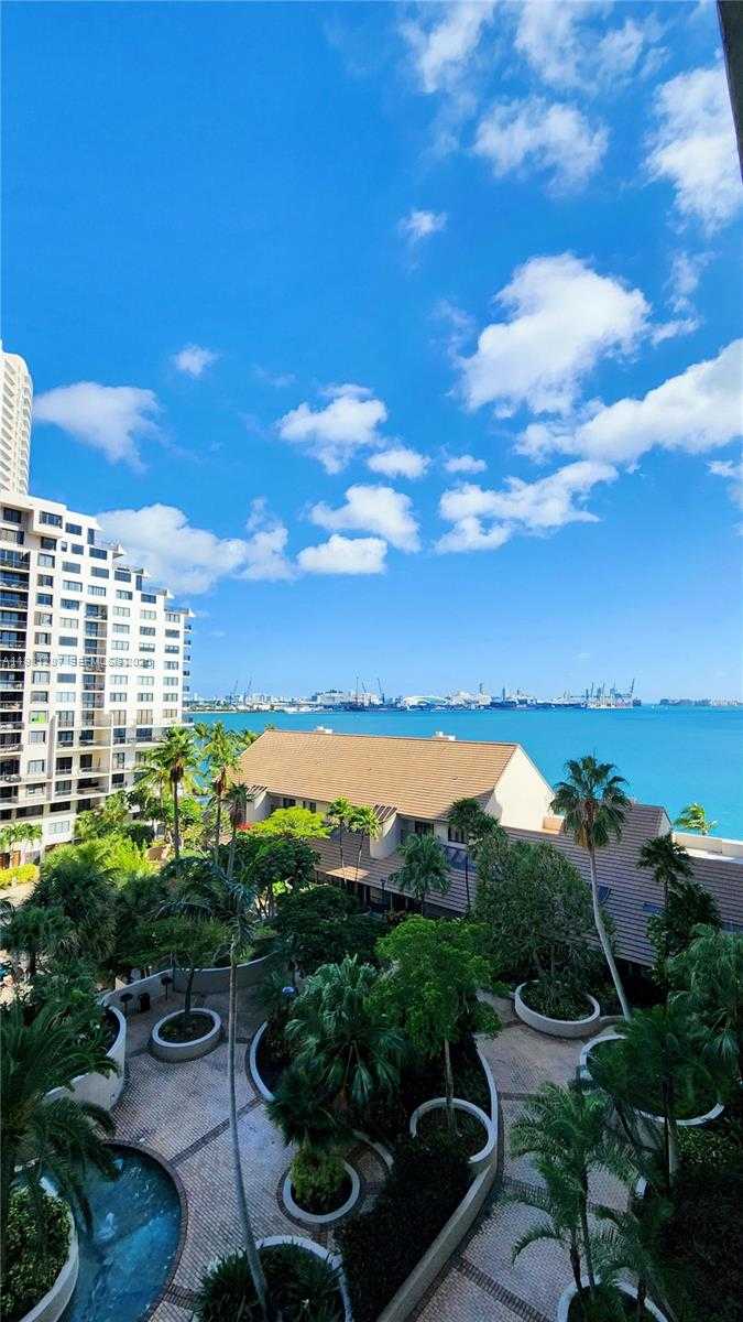 Small Image of 520 BRICKELL KEY DR #A802, Miami Number 5