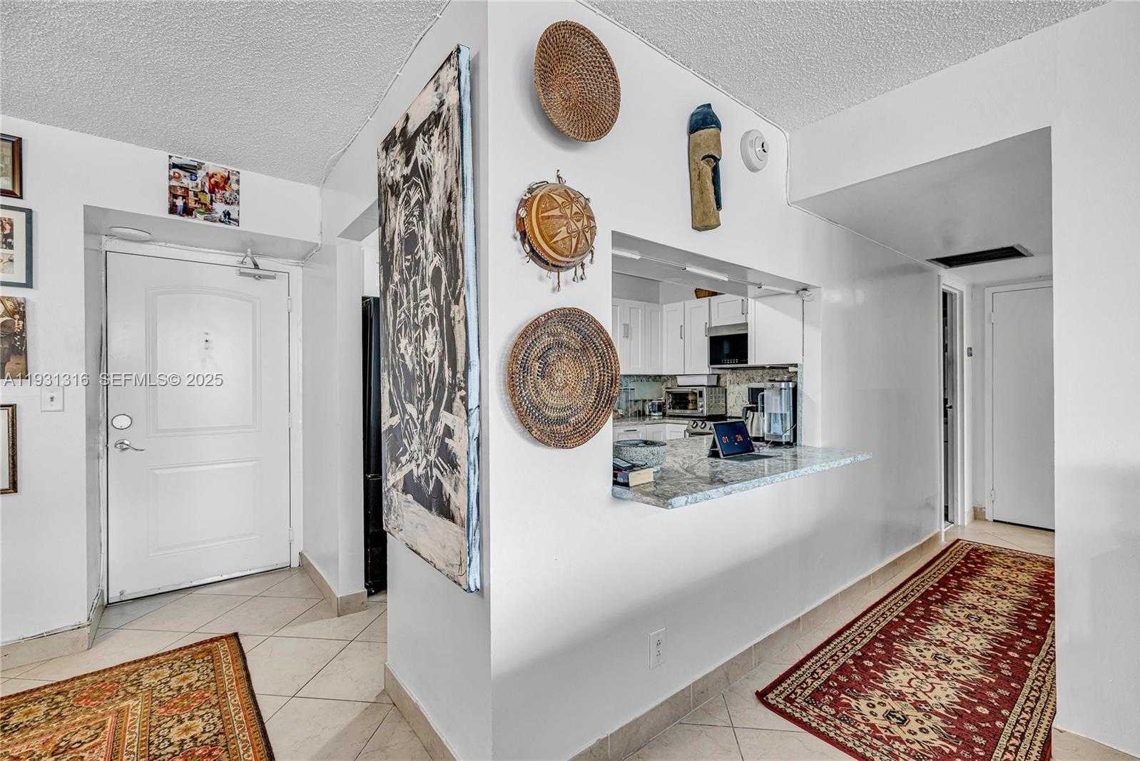 Small Image of 100 BAYVIEW DR #228, Sunny Isles Beach Number 11