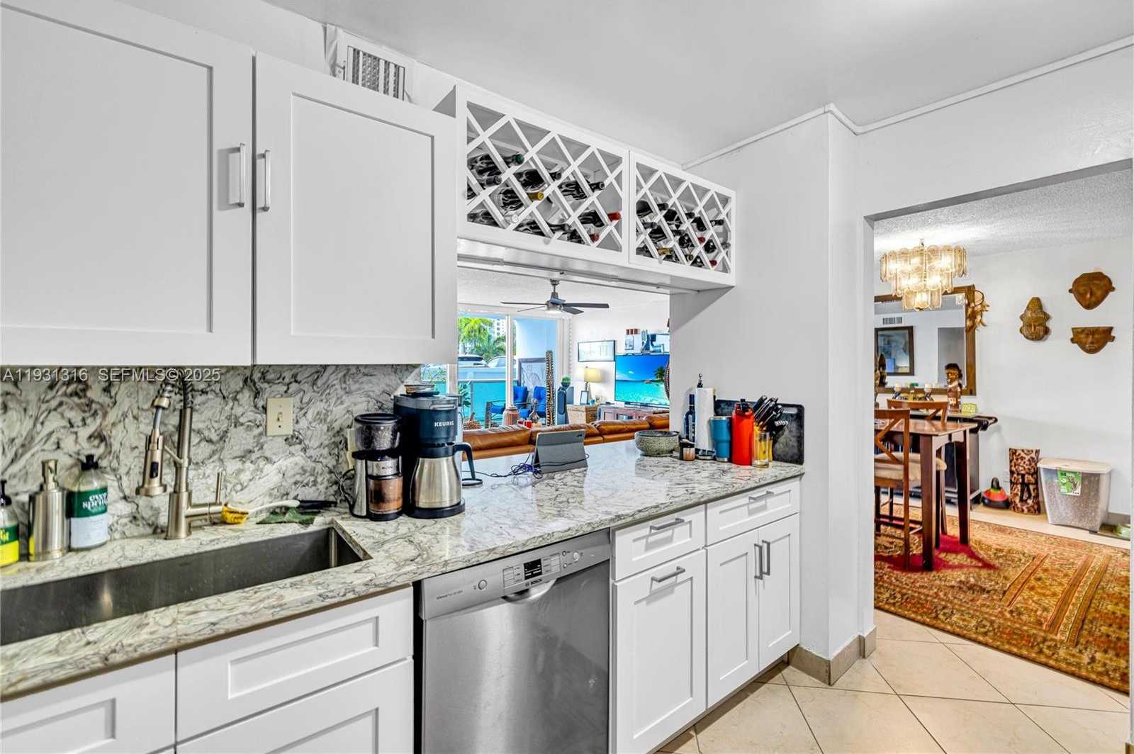 Small Image of 100 BAYVIEW DR #228, Sunny Isles Beach Number 14