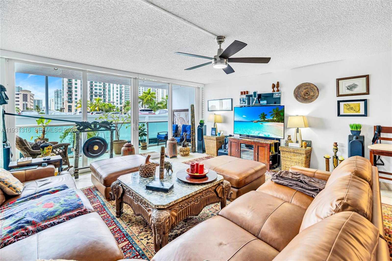 Small Image of 100 BAYVIEW DR #228, Sunny Isles Beach Number 8