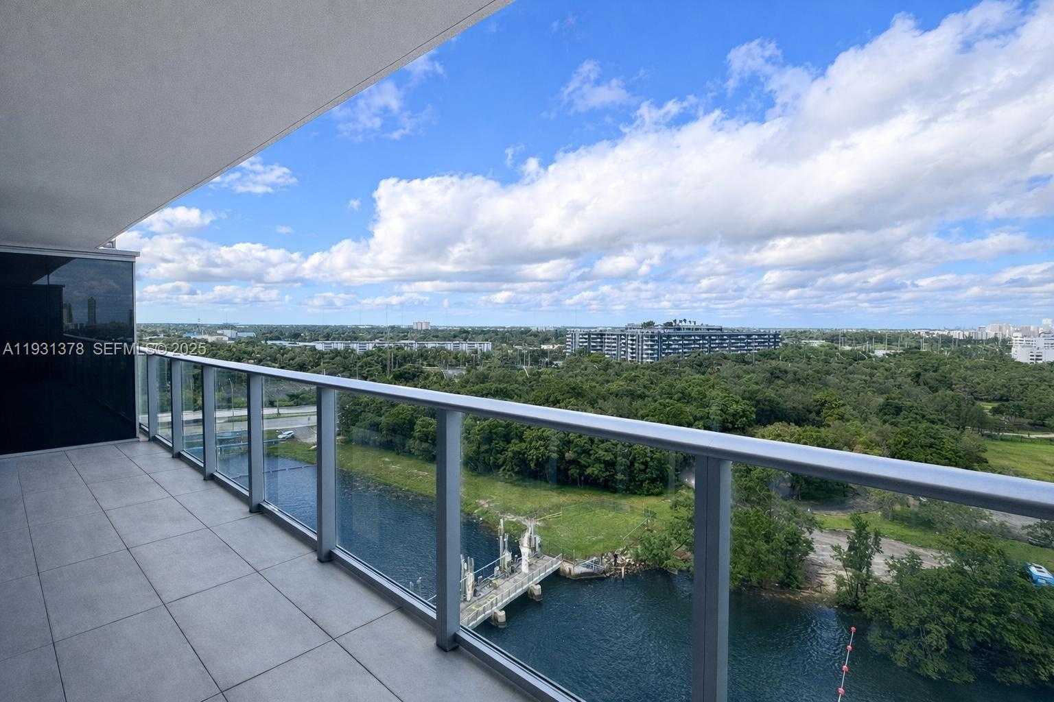 Small Image of 16385 BISCAYNE BLVD #1102, North Miami Beach Number 15