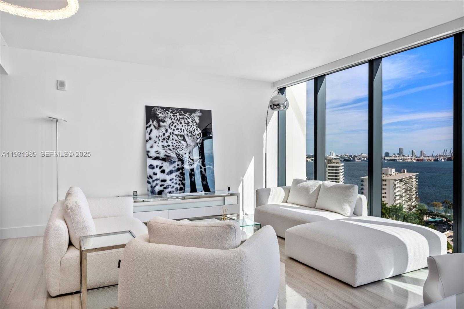 Small Image of 1451 BRICKELL AVE #1803, Miami Number 4