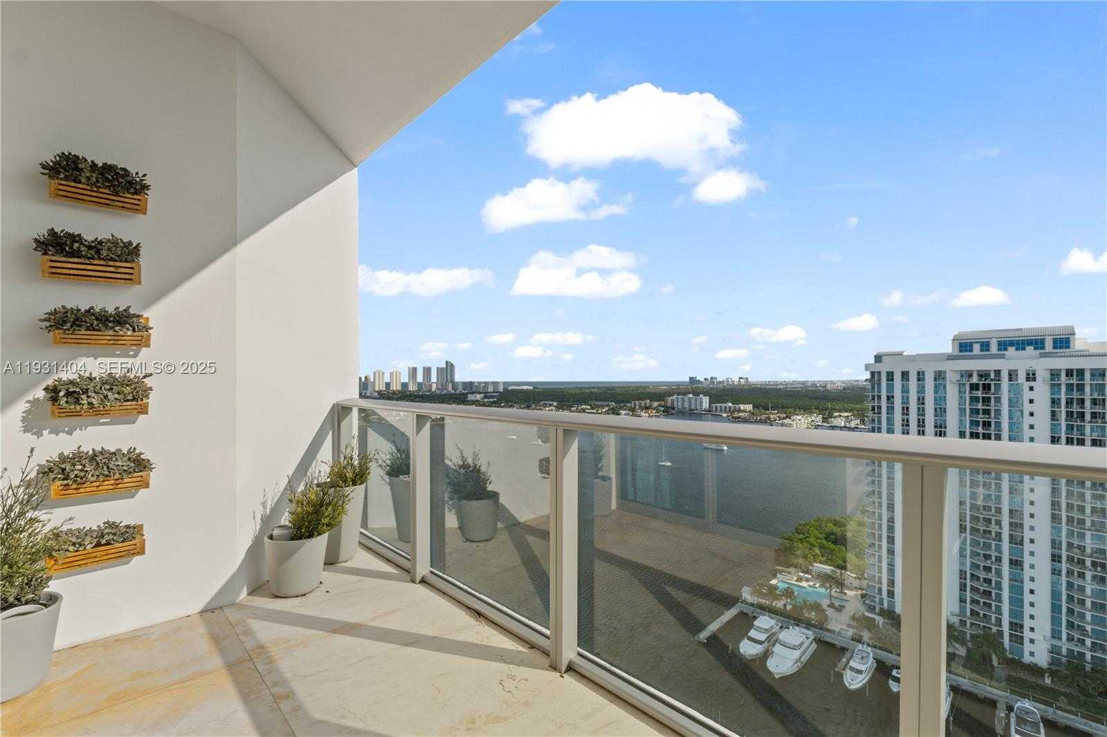 Small Image of 17301 BISCAYNE BLVD #PH-5, North Miami Beach Number 16