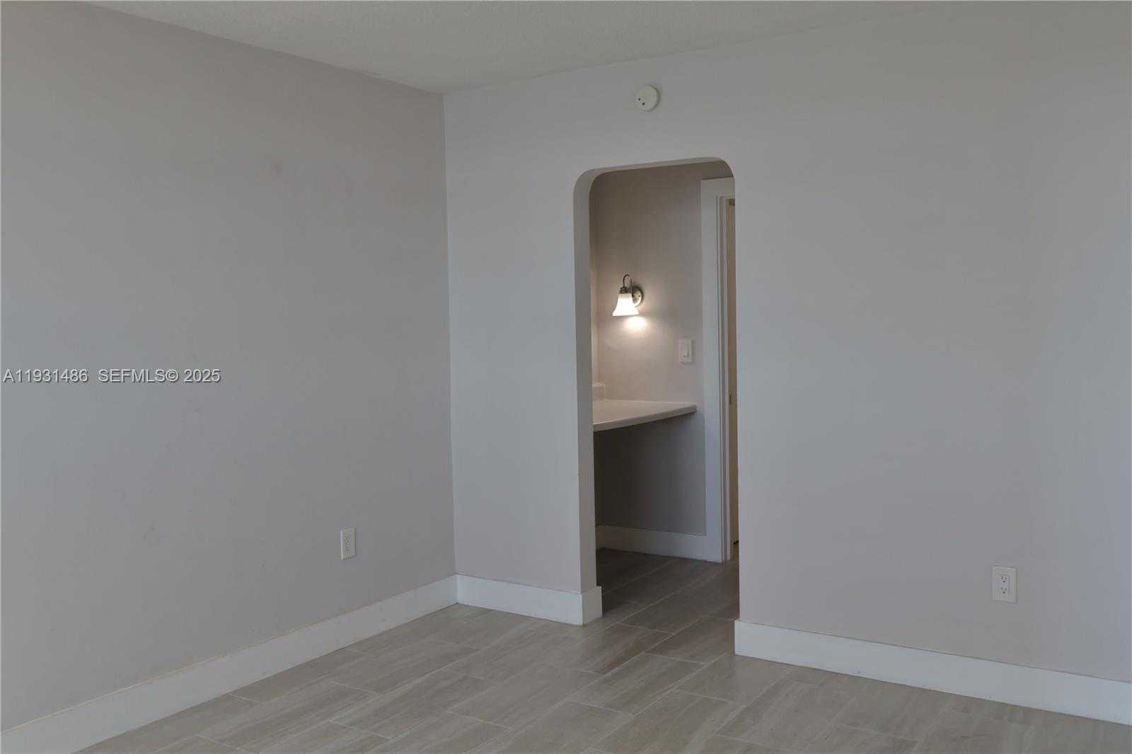 Small Image of 3000 MARCOS DR #P410, Aventura Number 21