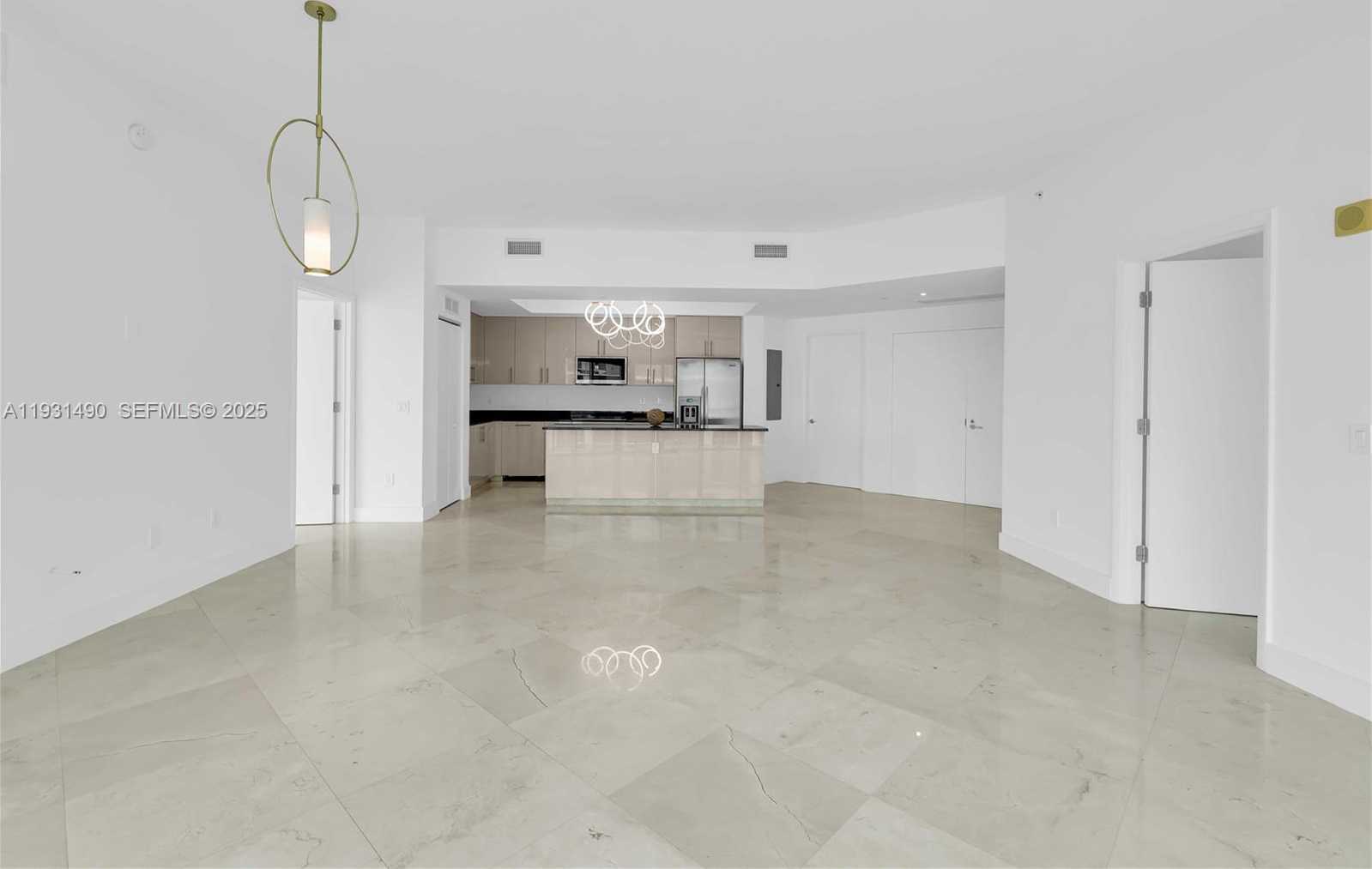 Small Image of 3131 NORTH EAST 188TH ST #2-1005, Aventura Number 16