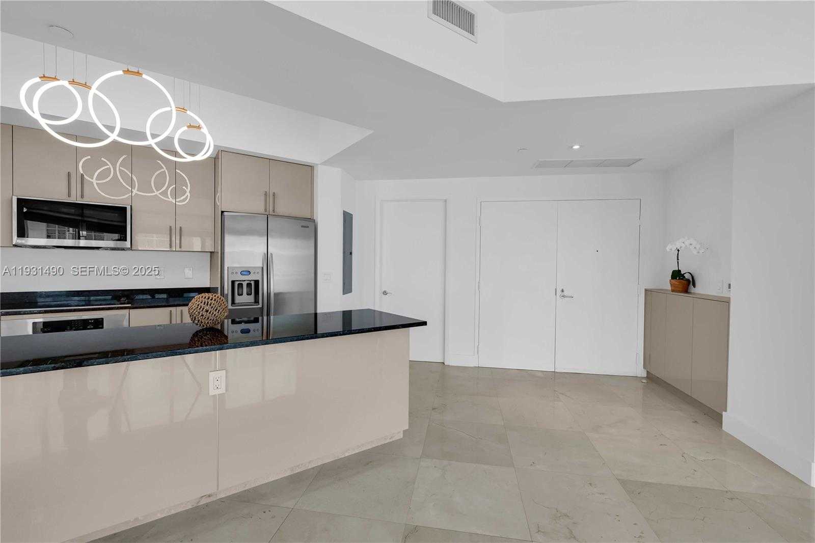 Small Image of 3131 NORTH EAST 188TH ST #2-1005, Aventura Number 19