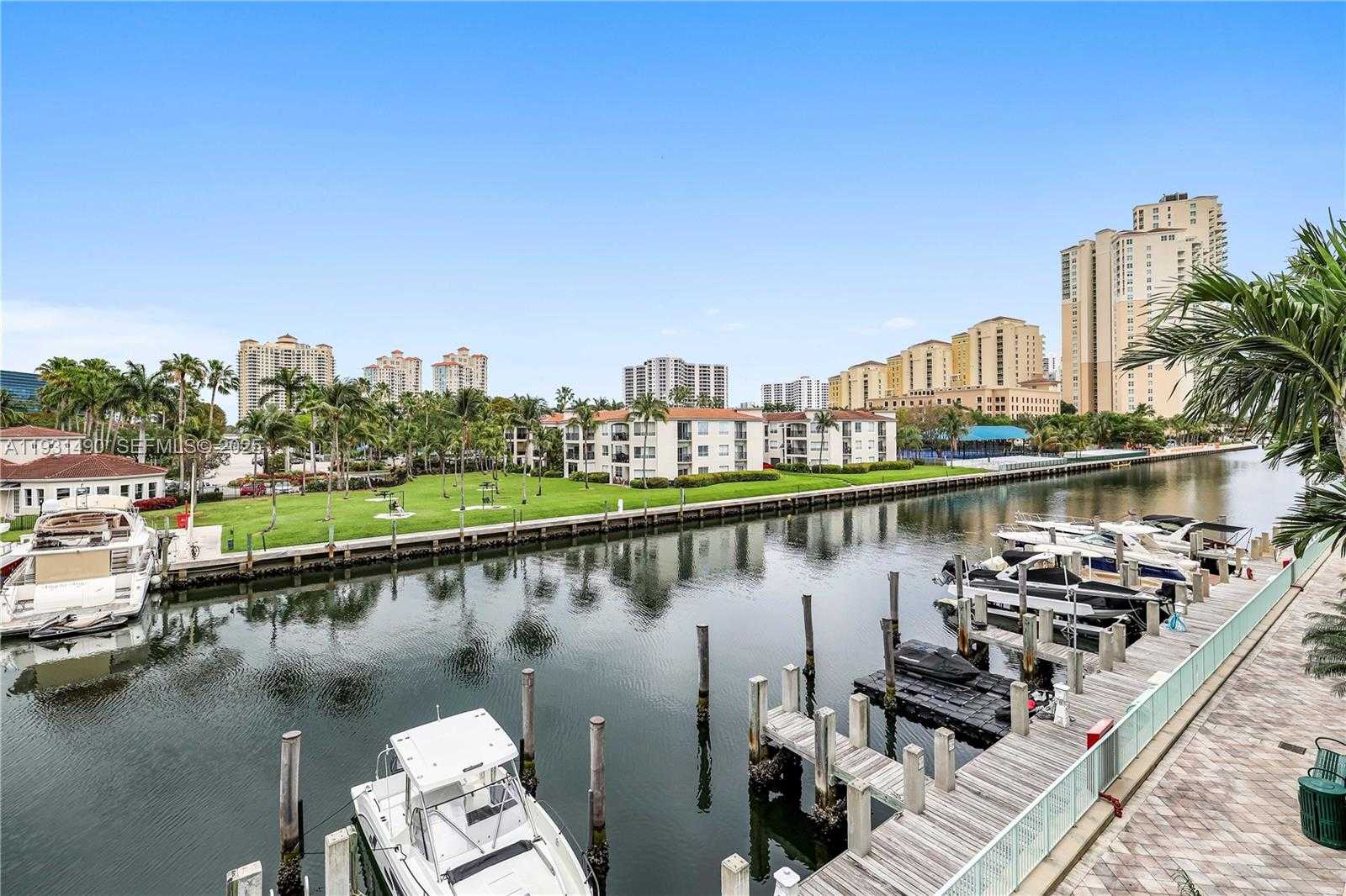 Small Image of 3131 NORTH EAST 188TH ST #2-1005, Aventura Number 40