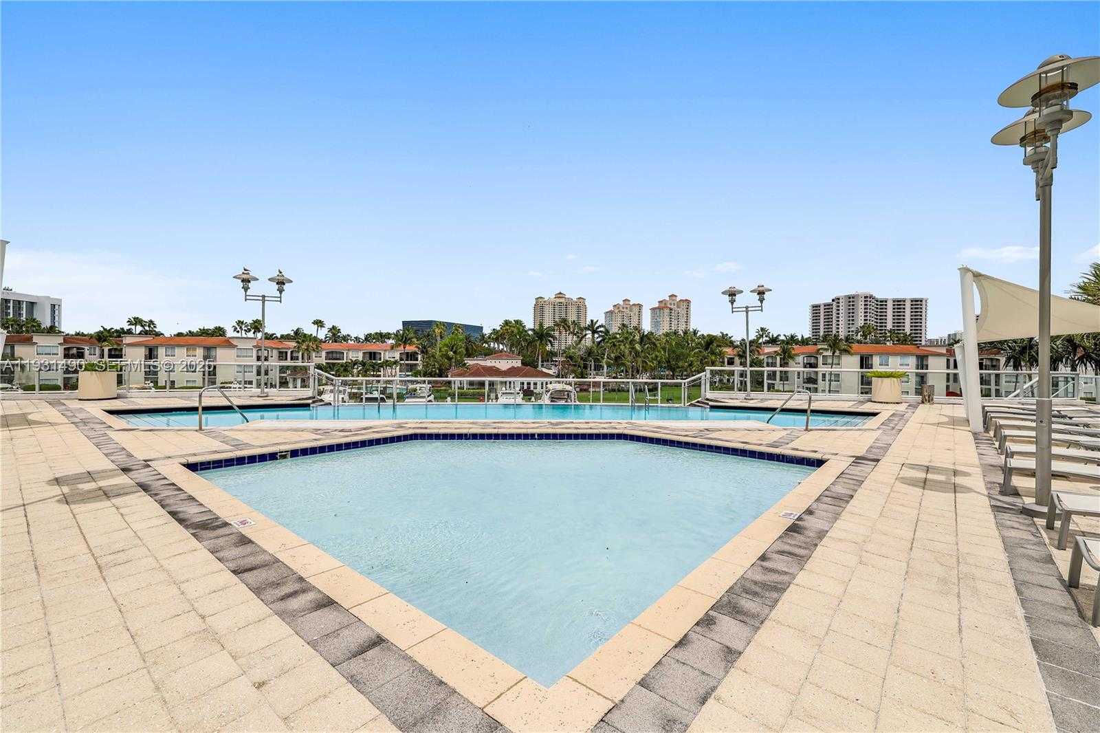 Small Image of 3131 NORTH EAST 188TH ST #2-1005, Aventura Number 41