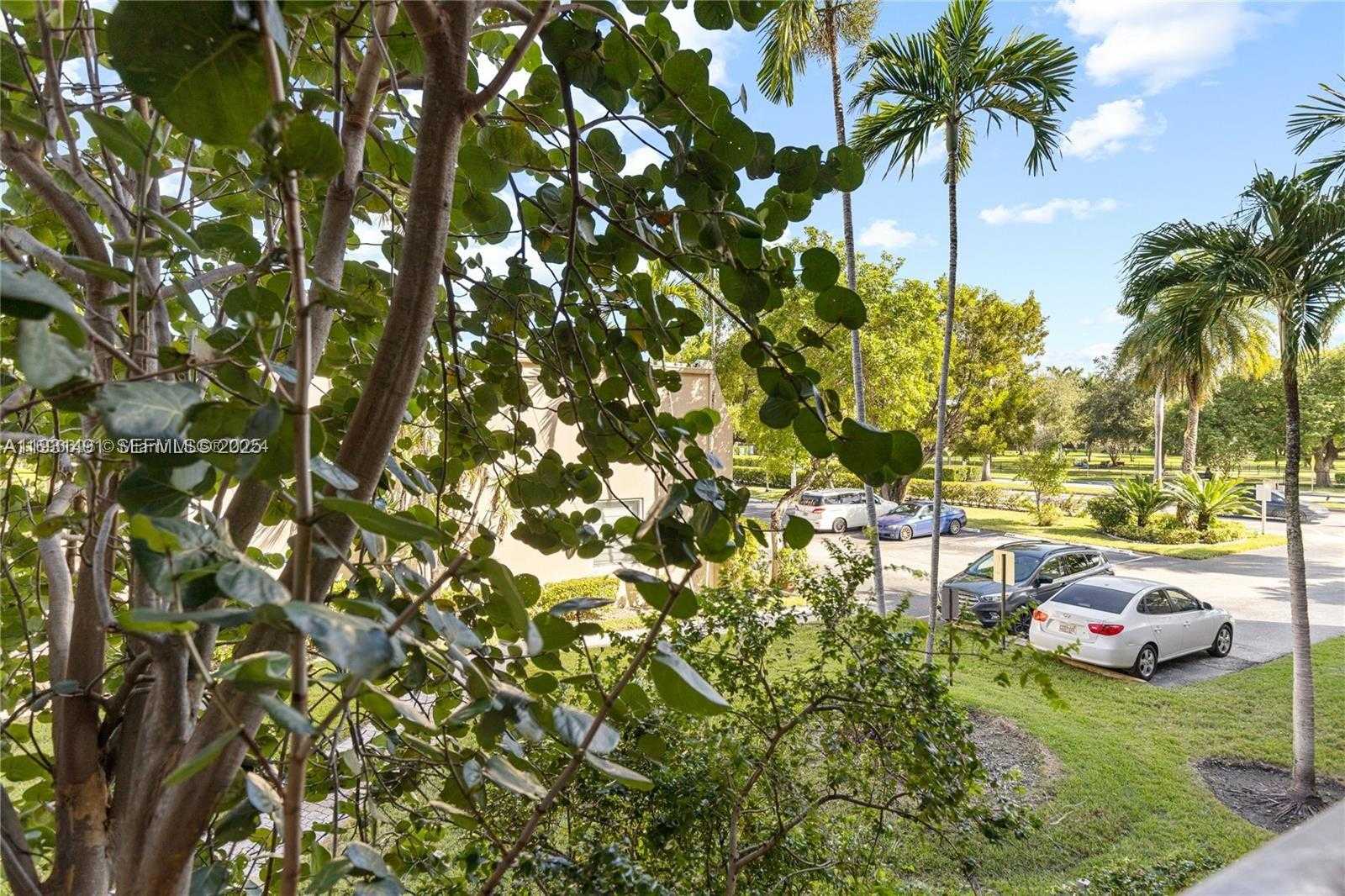 Small Image of 2101 ATLANTIC SHORES BLVD #218, Hallandale Beach Number 17
