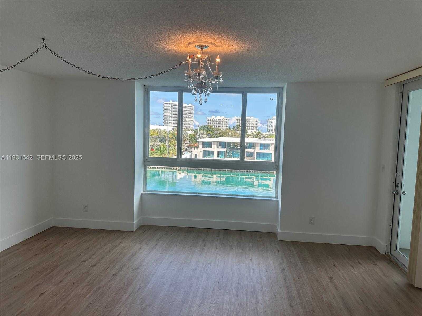 Small Image of 9501 EAST BAY HARBOR DR #5B, Bay Harbor Islands Number 16