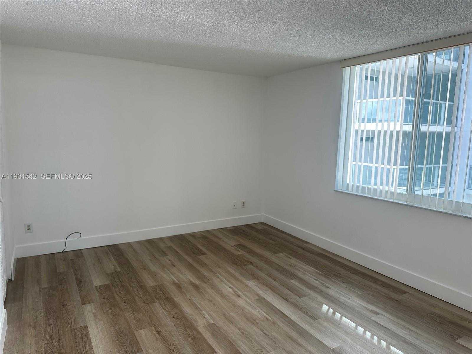 Small Image of 9501 EAST BAY HARBOR DR #5B, Bay Harbor Islands Number 19