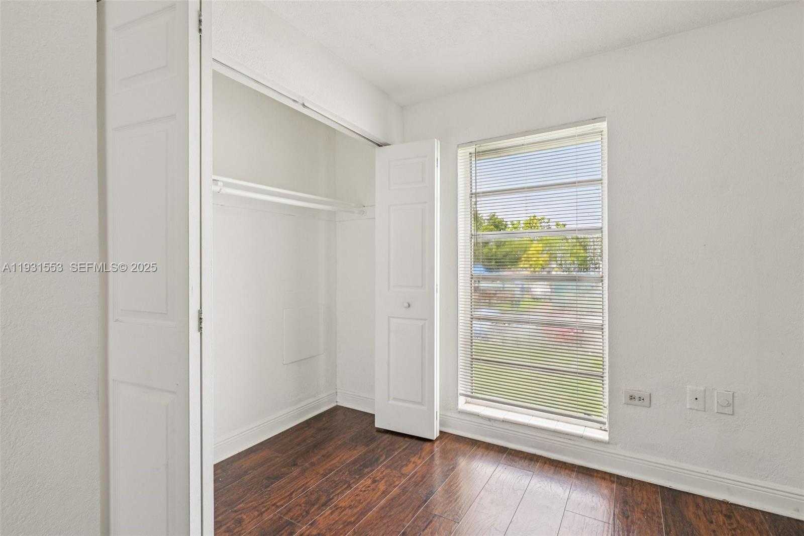 Small Image of 7232 SOUTH WEST 94TH PL #E6, Miami Number 25