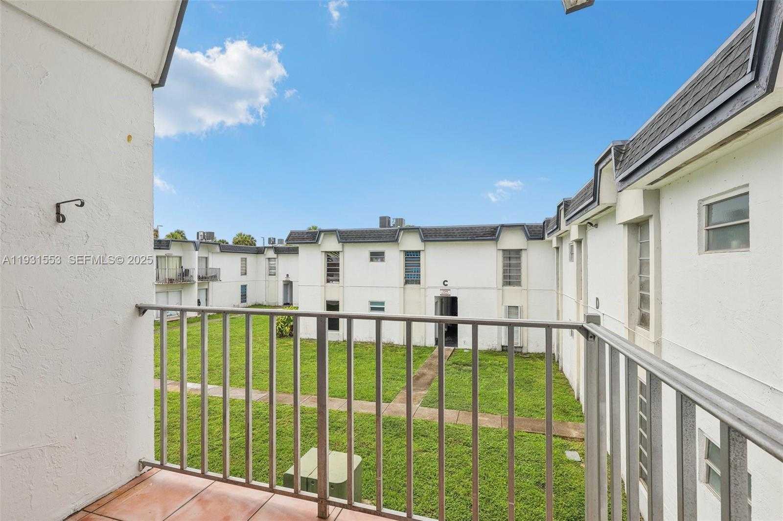 Small Image of 7232 SOUTH WEST 94TH PL #E6, Miami Number 26