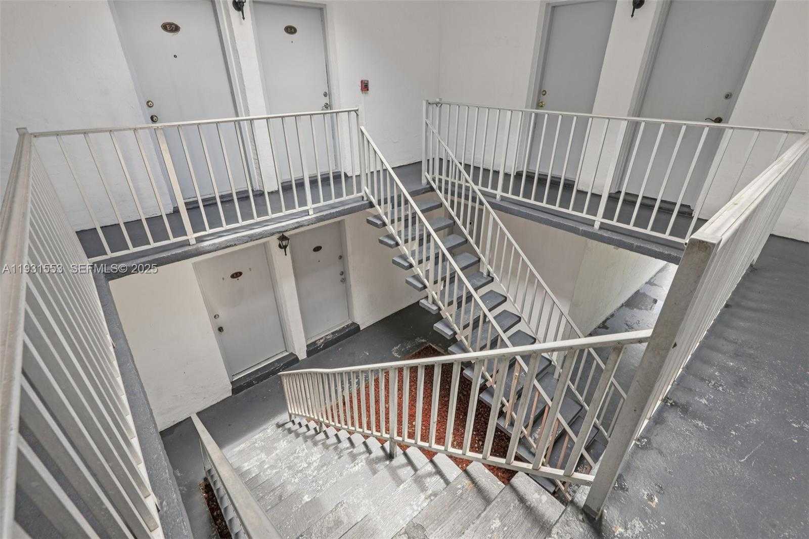 Small Image of 7232 SOUTH WEST 94TH PL #E6, Miami Number 3