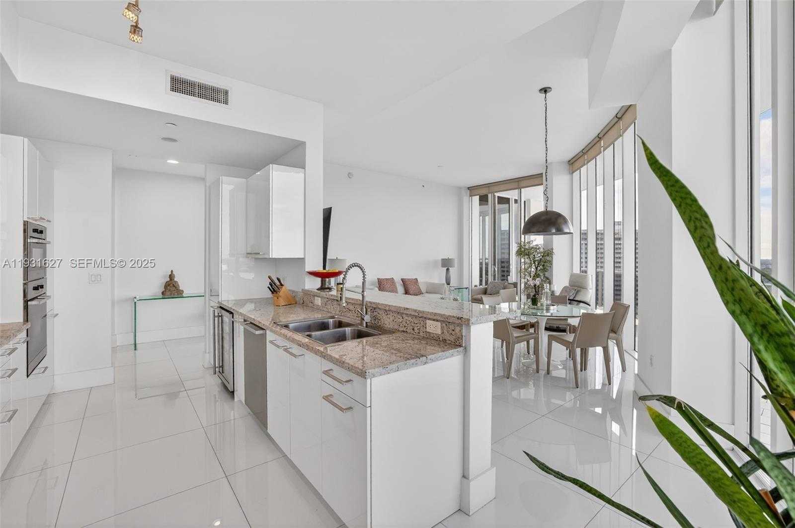 Small Image of 4100 ISLAND BLVD #2303, Aventura Number 12