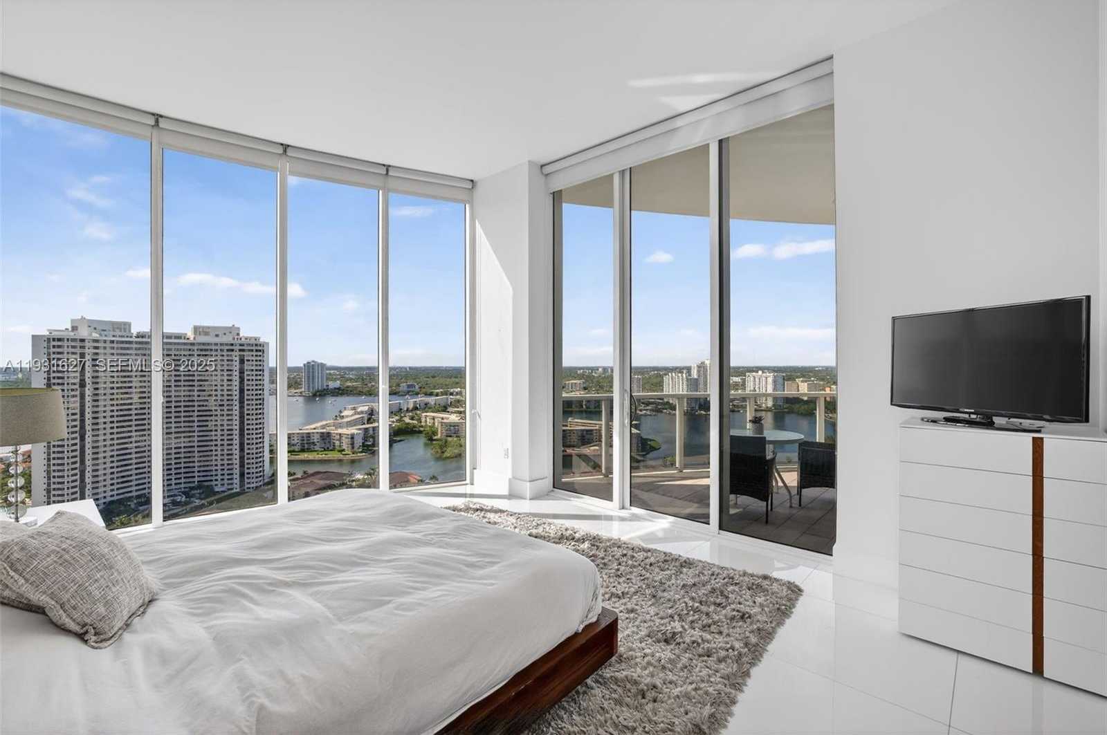 Small Image of 4100 ISLAND BLVD #2303, Aventura Number 18